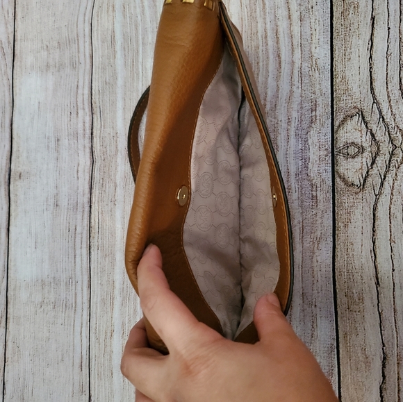 Michael Kors Hamilton Whipped Shoulder/ Clutch bag - Picture 11 of 13